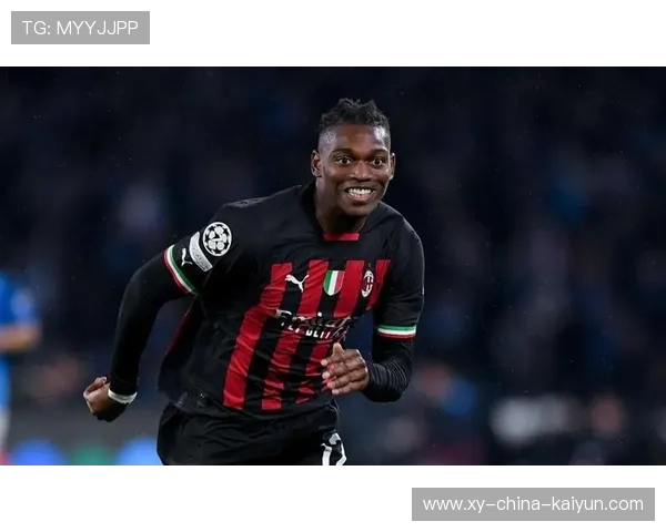 AC米兰训练中莱奥速度再破队内纪录