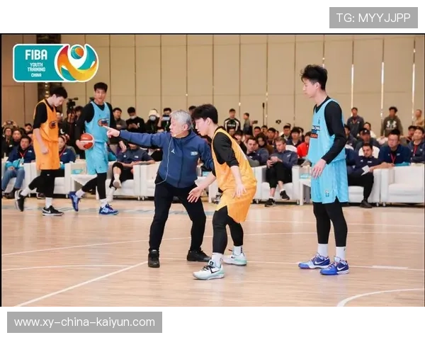 篮球学院加强青训教练员的国际研修与教学交流平台建设,篮球训练营教练团队 篮球学院加强青训教练员的国际研修与教学交流平台建设,篮球训练营教练团队